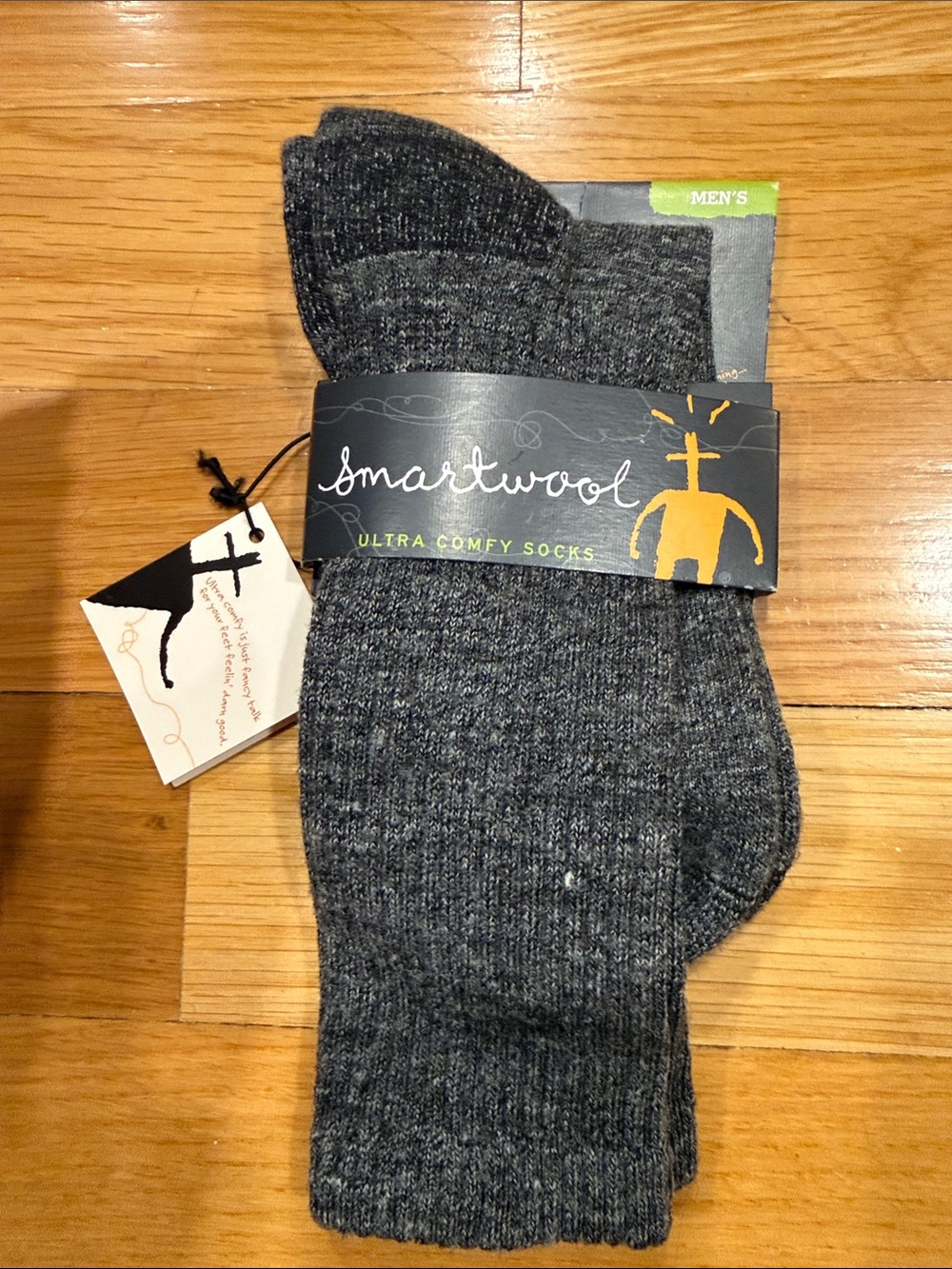 NWT Smartwool men’s ultra comfy socks size large .